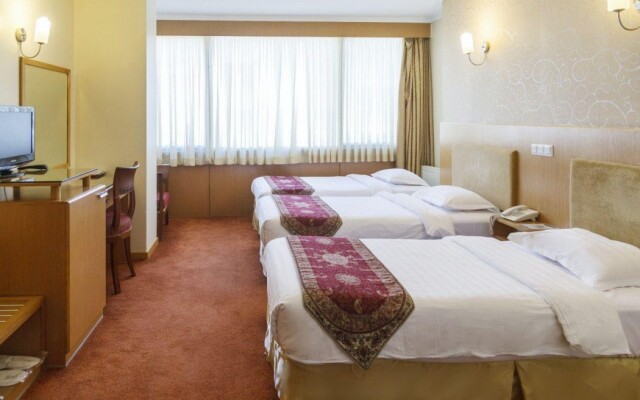 Saina Hotel