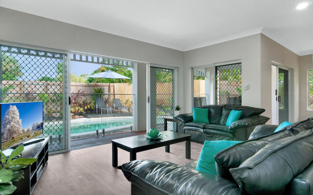 The Villas Palm Cove