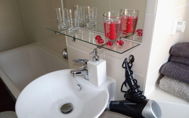 Moderne 1-zimmer Wohnung Wi-fi