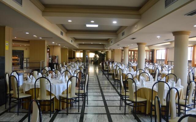 Hotel Reyes Ziríes