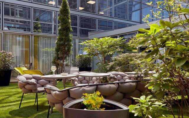 Residence Mercure Paris La Defense Grande Arche