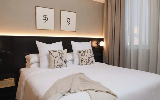 Blue Marina Suites Boutique Apartments