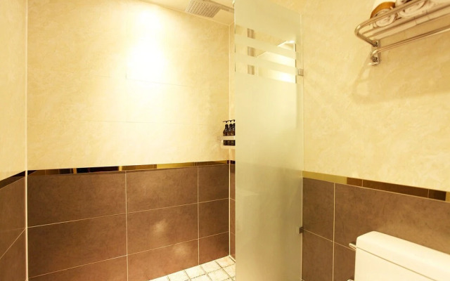 Yeongdeungpo Jardin Hotel