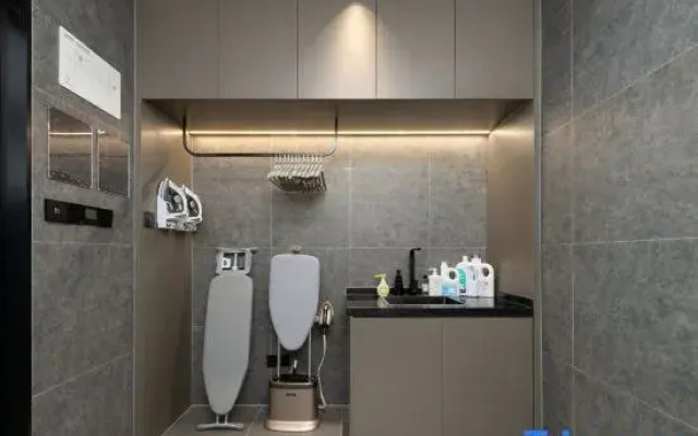 Wuxi Meili Ancient Town Jinglong Plaza Light Residence Hotel