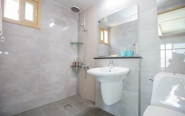 Jeju Jinggeomdari Pension