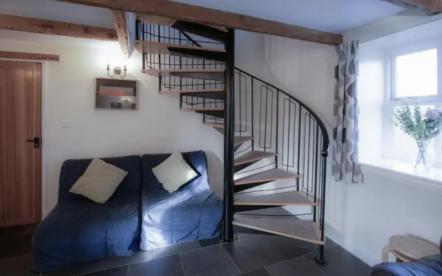 Bunk House - 4 Bedroom - Llangenith