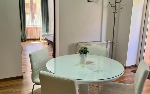 9 Central Residence