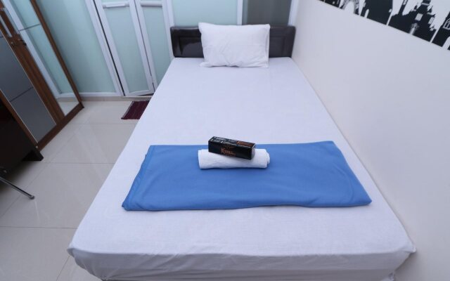Kamar Keluarga Tanah Abang