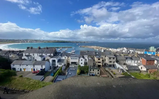 Portrush Penthouse Stunning Harbour & Atlantic Views