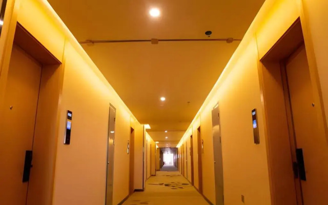 GreenTree Inn Pingliang Jinding Times Square