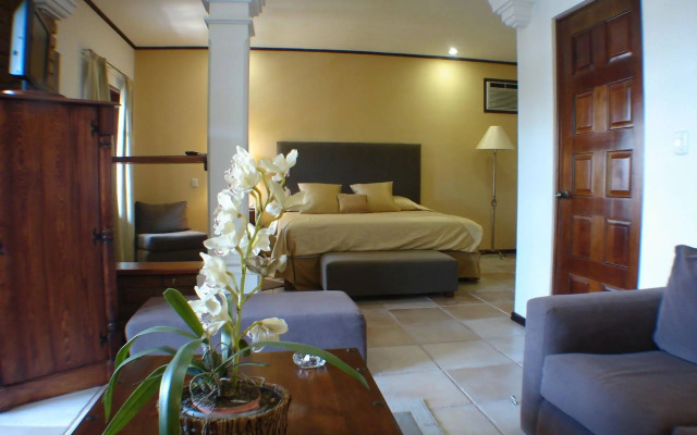 Casa de Adobe Gallery & Luxury Boutique