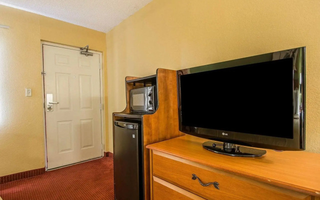 Quality Inn & Suites Mt Dora North