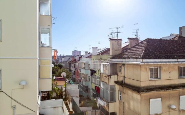 Stunning 2-Bedroom Apartment in Benfica, Lisbon