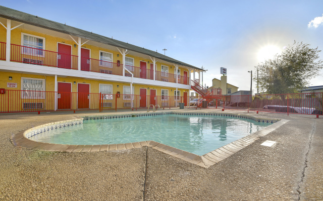 OYO Hotel San Antonio Lackland near Seaworld