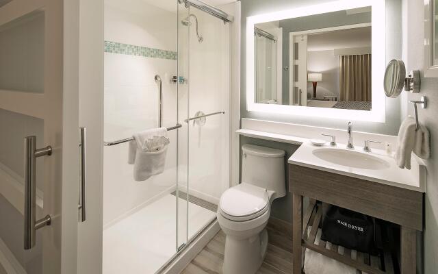 Crowne Plaza Ventura Beach by IHG