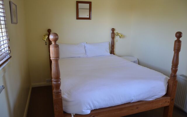 Leura House