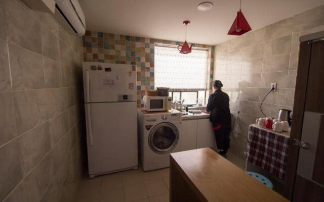 Maya Guesthouse - Hostel