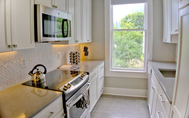 Beautiful Brick 2 Bedroom Home