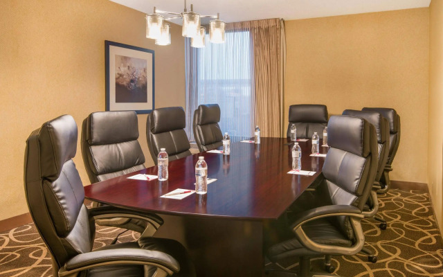 Crowne Plaza Newark Airport by IHG