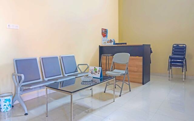 OYO 93299 Homestay Aqsa