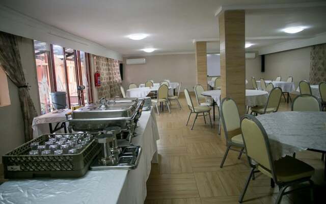 Aabiya Lodge