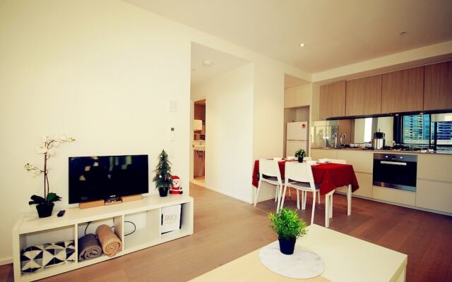 Onelife Docklands Luxury Apartment
