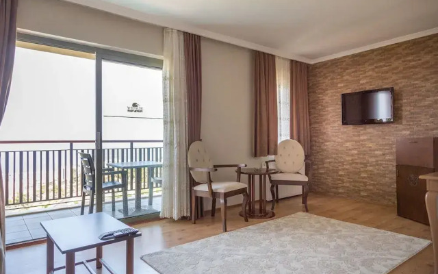 Seaview Suite Hotel