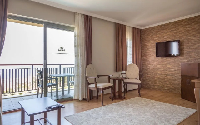 Seaview Suite Hotel