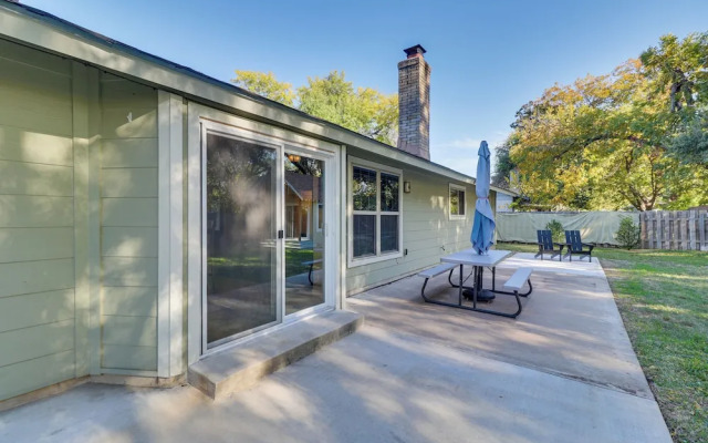 Texas Retreat w/ Patio, Fireplace & Fenced-in Yard