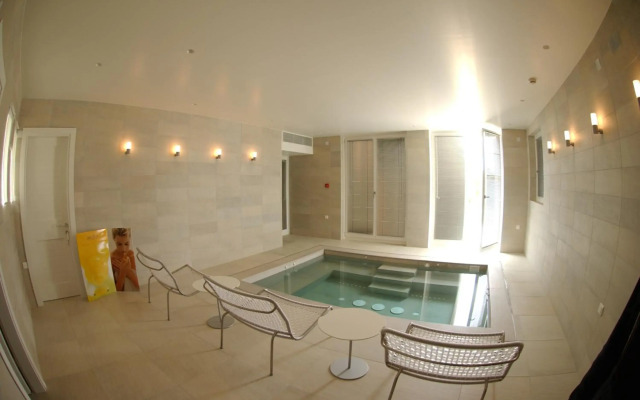 Elies Resort
