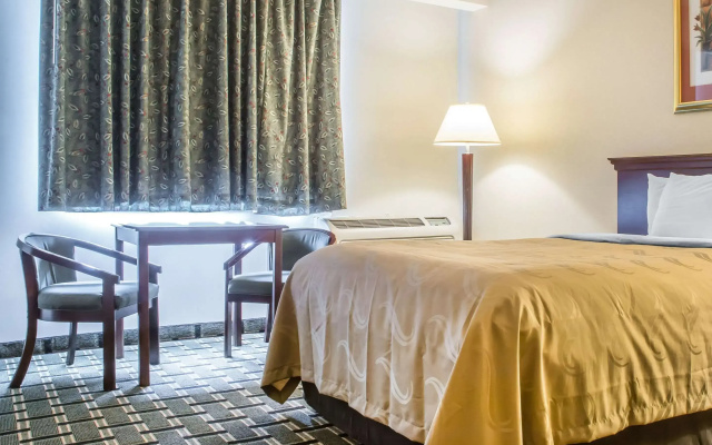Quality Inn & Suites Palm Island Indoor Waterpark