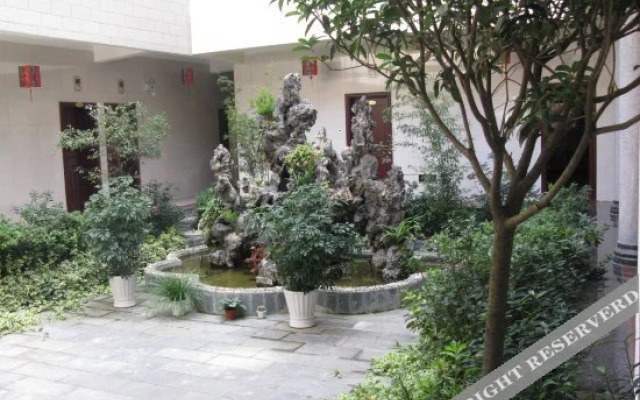 Shuangfu Hostel