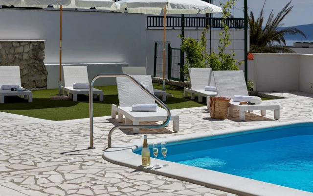 Ivo - With Pool - H