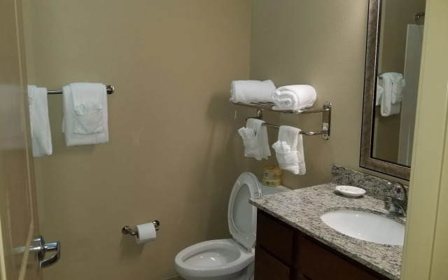 MainStay Suites Hackberry Sportsman's Lodge