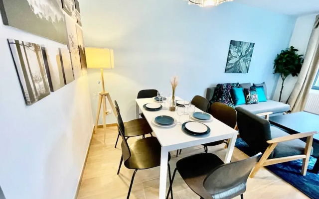 Luxury 2BR 2BA Near Fashion District by Oneluxstay