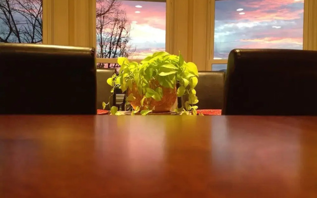 Skyline Vineyard Inn