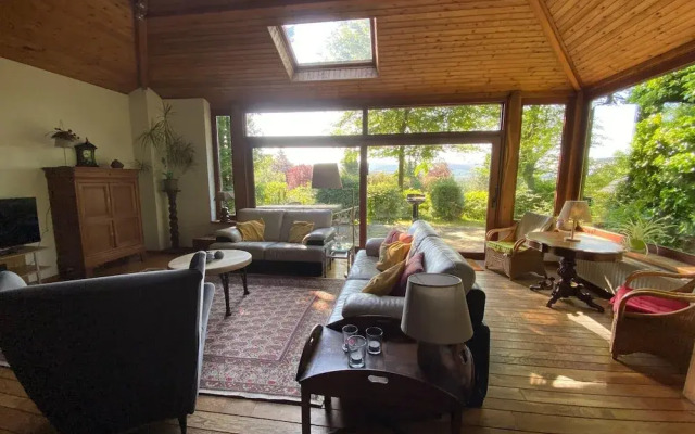 Charming Holiday Home With Garden