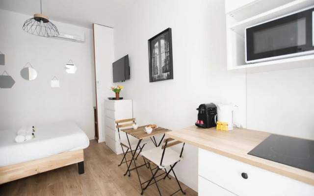 Great studio near the Eiffel Tower