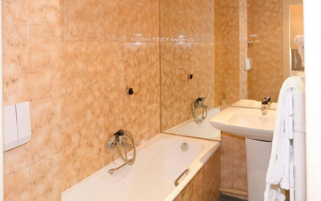 Citotel Trianon Grenoble Centre