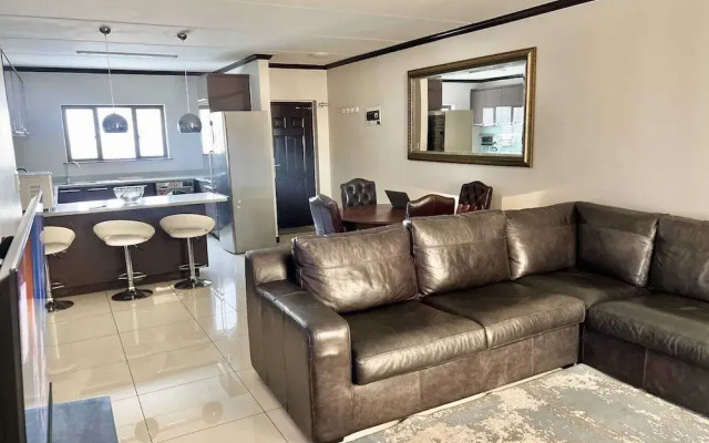 3-bedroom Luxury Apartment