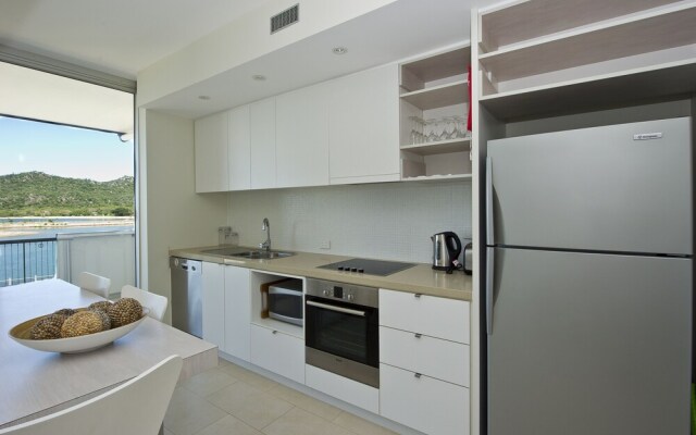 1 Bright Point Apartment 1402