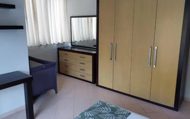Family Beach 100 Square Metres Apartment