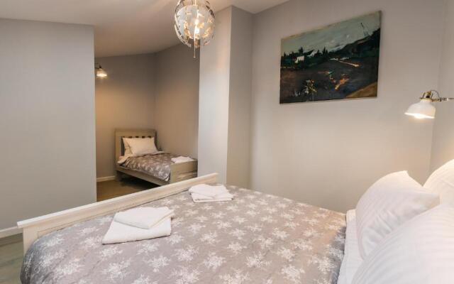 YellowBoot Aparthotel