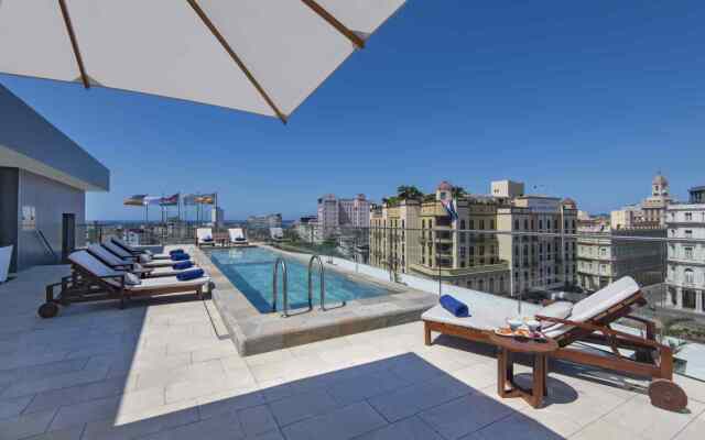Telégrafo Axel Hotel La Habana