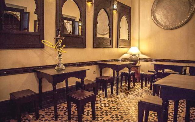 Riad Bazaar Cafe