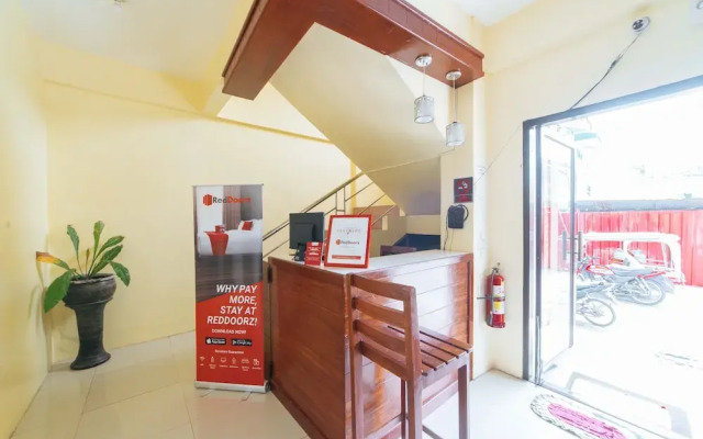 Reddoorz @ D Maagma Street - Vaccinated Staff