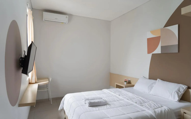 UROOMS Panglima Polim – Guest Rooms – Jakarta