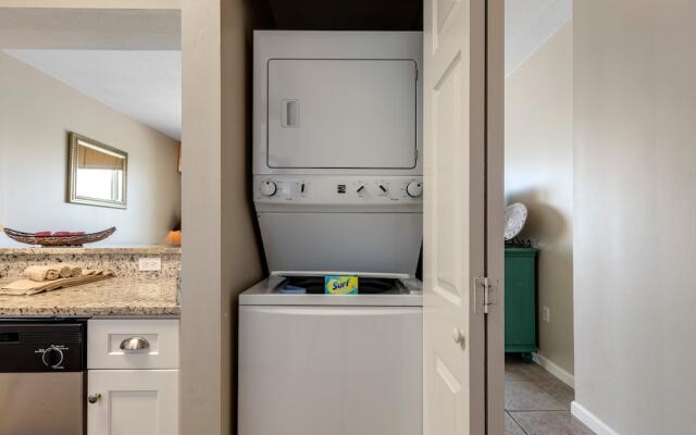 Windemere 904 with Pool Side Cabana