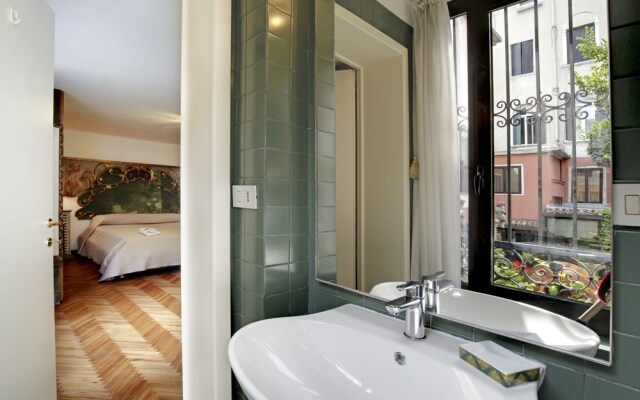 Venetian Apartment Accademia Dorsoduro District