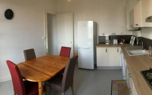 LE CATALPA - centre ville, jardin & parking!